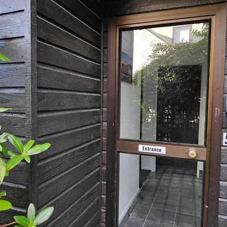 קווינסטאון Stunning Home With Amazing Wakatipu Lake Views מראה חיצוני תמונה