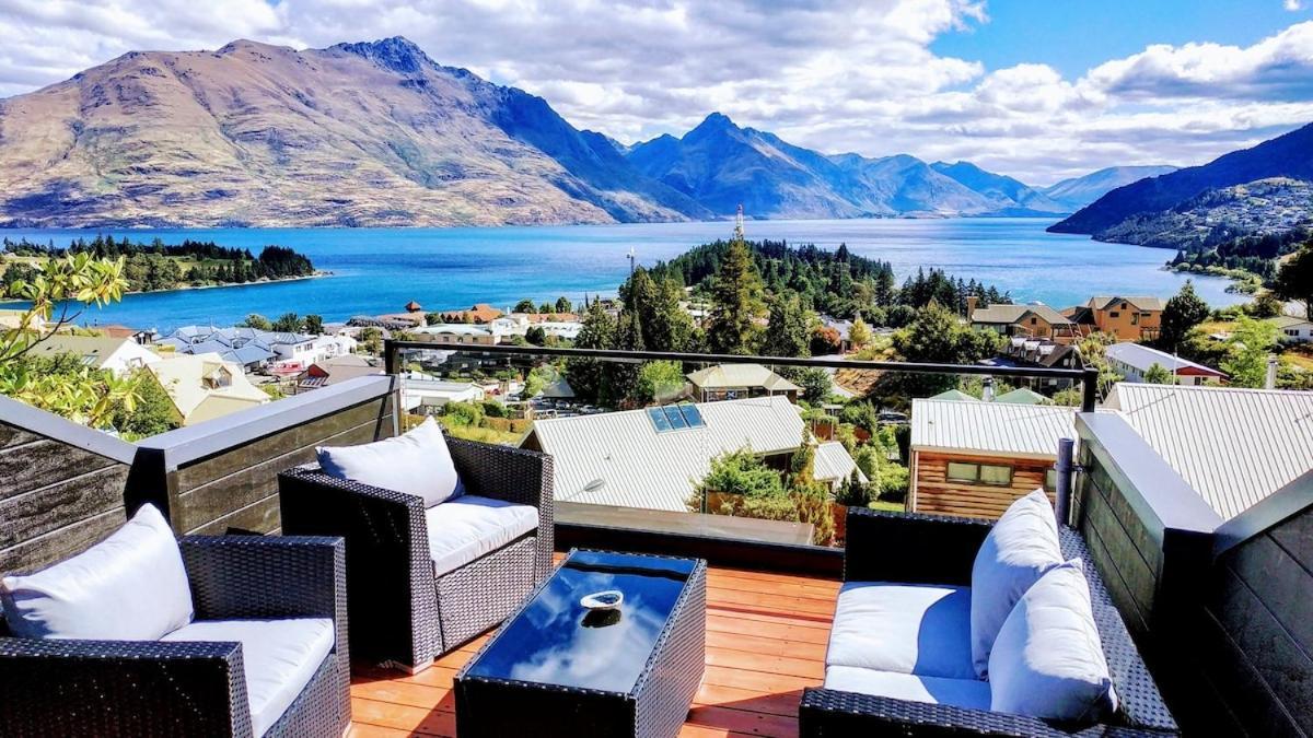 קווינסטאון Stunning Home With Amazing Wakatipu Lake Views מראה חיצוני תמונה